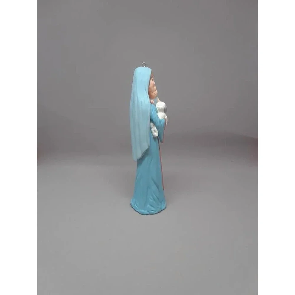 Hallmark Ornament Madonna and child